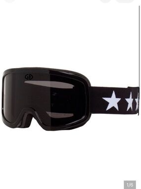 Goldbergh Goodlooker Ski Goggles in Black Star